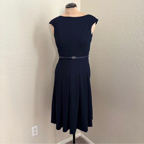 ELIZA J Bateau Neck Cap Sleeve Midi Dress In Navy NEW - Picture 17 of 17